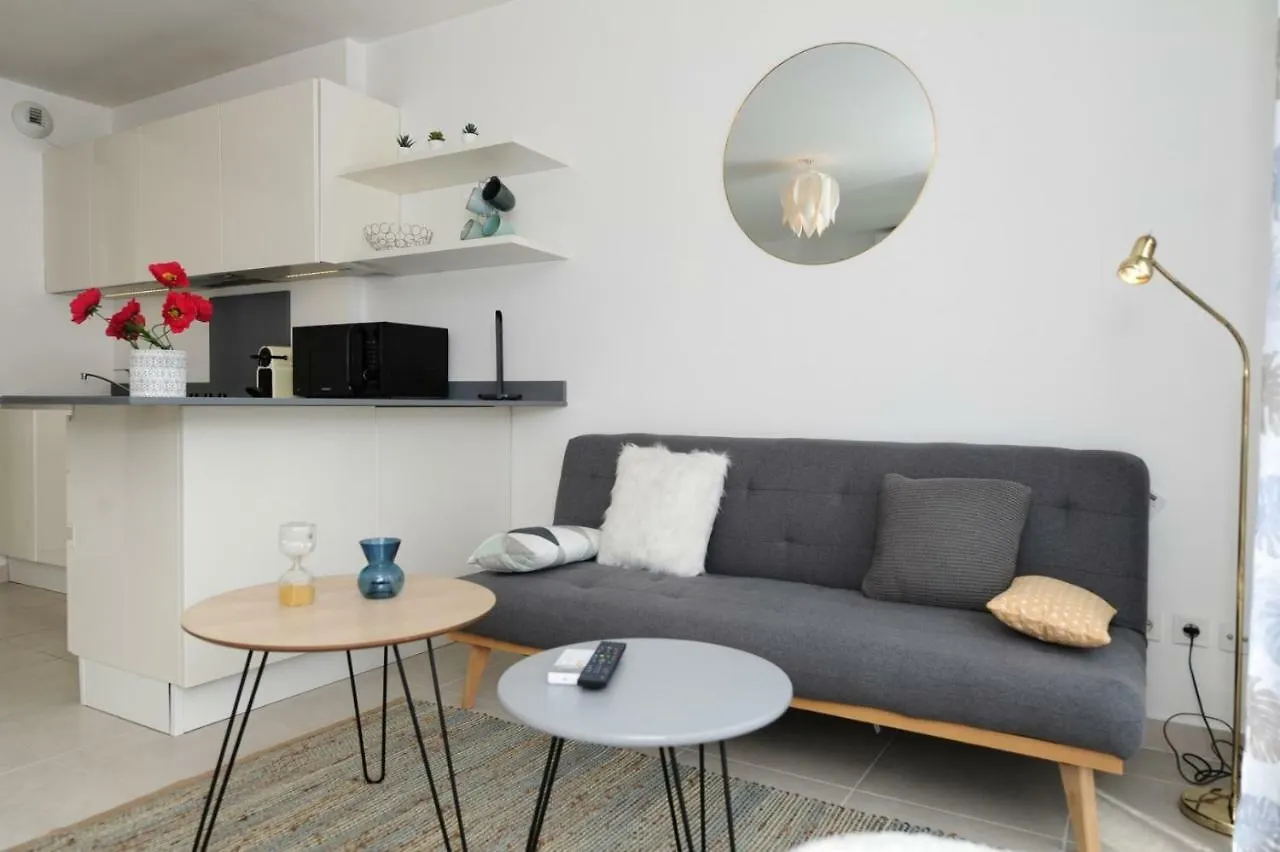 Apartment Mini Suite Othello - Five Stars Holiday House Nice